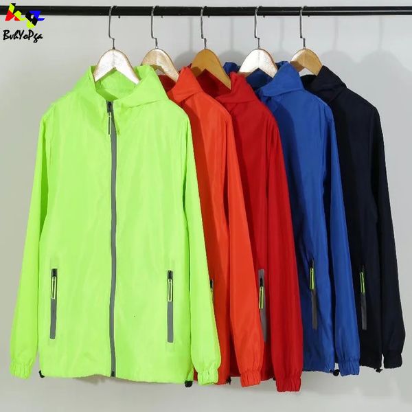men's trench coats customizeddesigned hooded windbreaker sports outdoor riding thin jacket men and women casual 230831, Tan;black
men's trench coats customizeddesigned hooded windbreaker sports outdoor riding thin jacket men and women casual 230831, Tan;black