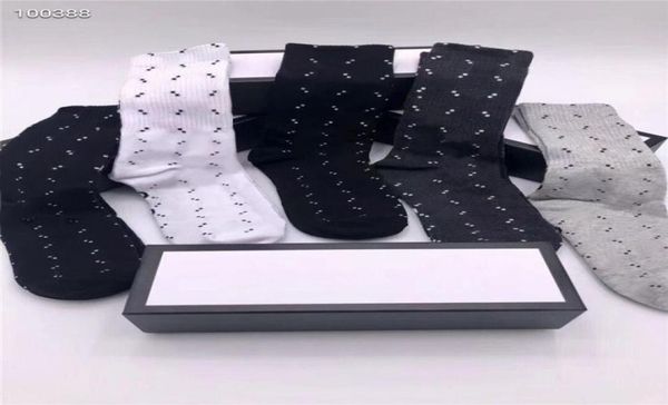 short sport g socks street style stripe sports basketball sock for men and ms 5pcslot mens designer with box mix 5 c4801445, Black
short sport g socks street style stripe sports basketball sock for men and ms 5pcslot mens designer with box mix 5 c4801445, Black