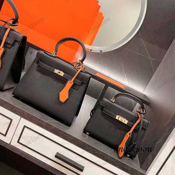 5a head layer cowhide made designer handbag designer bag crossbody designer bags bags designer women bag luxurys handbags shoulder bag 23083
5a head layer cowhide made designer handbag designer bag crossbody designer bags bags designer women bag luxurys handbags shoulder bag 23083
