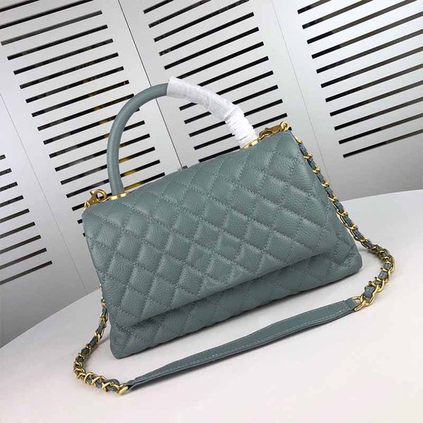 tote bag for women designer bag cowhide lychee pattern handbag with chain shoulder strap crossbody clutch bag emblem of metal luxury handbag
tote bag for women designer bag cowhide lychee pattern handbag with chain shoulder strap crossbody clutch bag emblem of metal luxury handbag