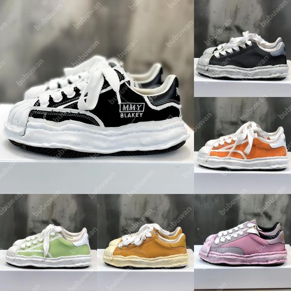 designer maison mihara yasuhiro miharas mmy shoes mmy men women low sole canvas shoe leather triple black white original sole cap sneakers m
designer maison mihara yasuhiro miharas mmy shoes mmy men women low sole canvas shoe leather triple black white original sole cap sneakers m