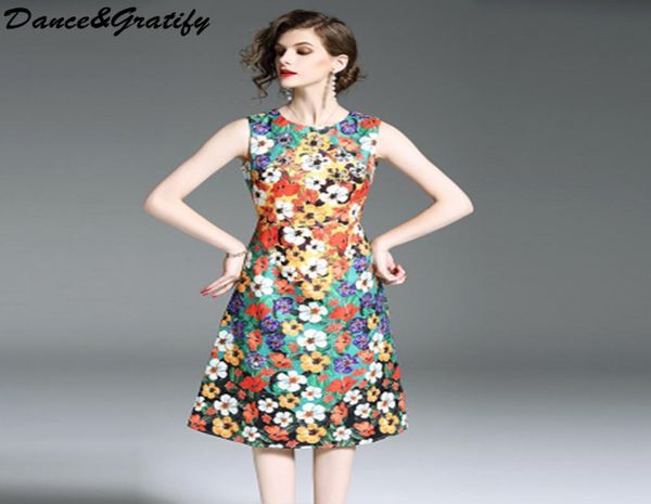 women runway designer dress fashion 2018 new summer sleeveless vintage print jacquard party dress plus size1711755, White;black
women runway designer dress fashion 2018 new summer sleeveless vintage print jacquard party dress plus size1711755, White;black