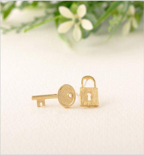 the latest trend minimalism stainless steel jewelry of gold and silver love small lock and key to your heart earrings are women9419494, Golden;silver
the latest trend minimalism stainless steel jewelry of gold and silver love small lock and key to your heart earrings are women9419494, Golden;silver