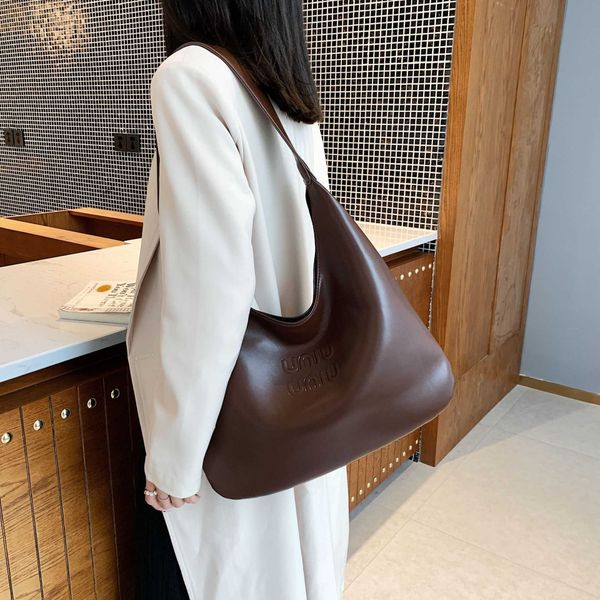 outdoor tote large capacity tote bag texture fashion shoulder bag shoulder bag tote for traveling miui bag bso2
outdoor tote large capacity tote bag texture fashion shoulder bag shoulder bag tote for traveling miui bag bso2