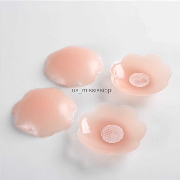 breast pad 1pair silicone nipple cover lift up bra sticker adhesive invisible bra breast pasty women chest strapless ladies bras accesoires
breast pad 1pair silicone nipple cover lift up bra sticker adhesive invisible bra breast pasty women chest strapless ladies bras accesoires