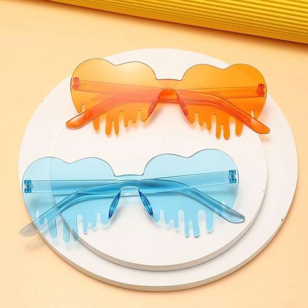 candy colored heart shaped sunglasses with thin slices tears trendy frameless pc one piece ocean, White;black
candy colored heart shaped sunglasses with thin slices tears trendy frameless pc one piece ocean, White;black