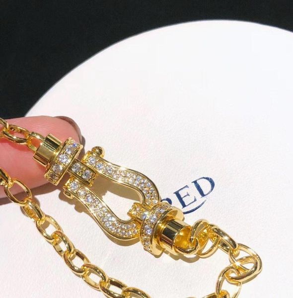 new luxury designer jewelry lady bracelet lady gold classic charm bracelet1479927, Black
new luxury designer jewelry lady bracelet lady gold classic charm bracelet1479927, Black