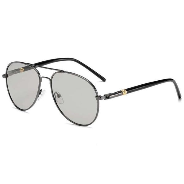 polarized sunglasses pchromic day and night dual purpose glasses for driving, White;black
polarized sunglasses pchromic day and night dual purpose glasses for driving, White;black