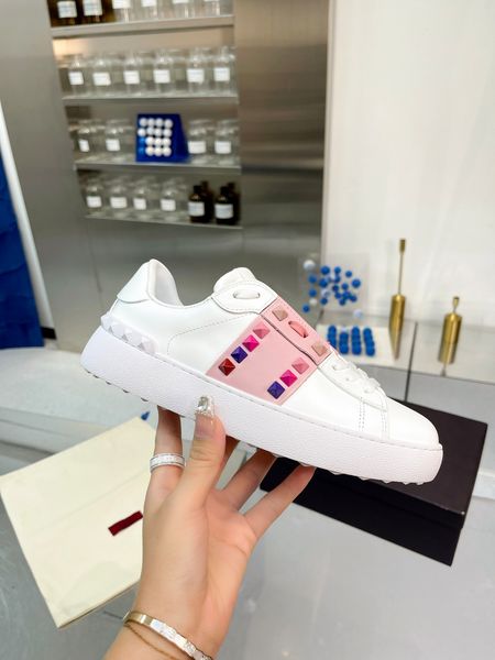 luxury designer women men casual shoes fashion flowers genuine leather patchwork low trainers sneakers runway platform wedges round toe lace, Black
luxury designer women men casual shoes fashion flowers genuine leather patchwork low trainers sneakers runway platform wedges round toe lace, Black
