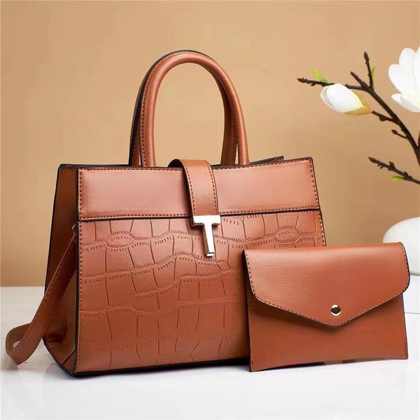 new designer bag shoulder bag crossbody bag women's bag large capacity fashion handbag shoulder bag
new designer bag shoulder bag crossbody bag women's bag large capacity fashion handbag shoulder bag
