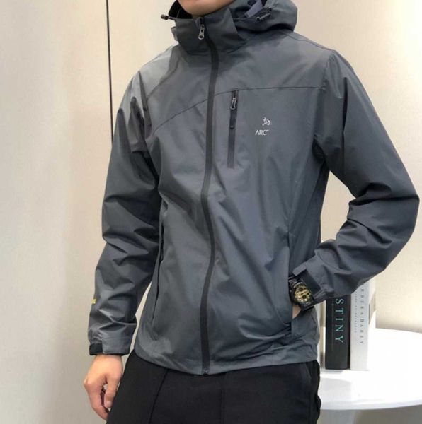 arc jacket mens designer hoodie tech nylon waterproof gore tex zipper jackets 3 in 1 lightweight coat outdoor sports men coats 28ess, Black;brown
arc jacket mens designer hoodie tech nylon waterproof gore tex zipper jackets 3 in 1 lightweight coat outdoor sports men coats 28ess, Black;brown