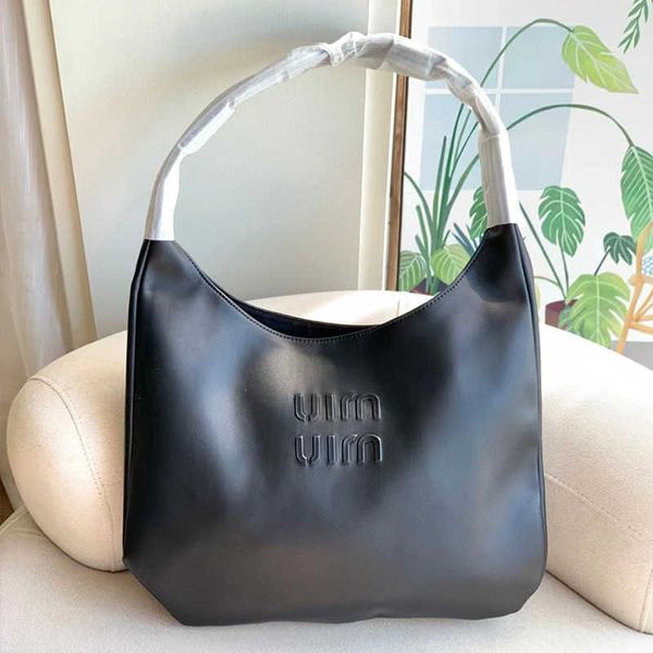 outdoor tote design tote bag women's leather large capacity fashion college student crossbody shoulder bag tote for traveling miui bag
outdoor tote design tote bag women's leather large capacity fashion college student crossbody shoulder bag tote for traveling miui bag