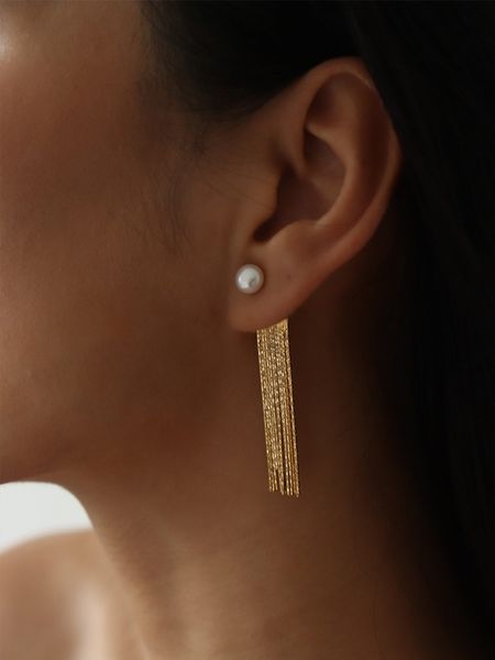 hoop huggie 14k gold filled long tessal real pearl earring jewelry party boho t show gown runway rare korean japan trendy 230831, Golden;silver
hoop huggie 14k gold filled long tessal real pearl earring jewelry party boho t show gown runway rare korean japan trendy 230831, Golden;silver