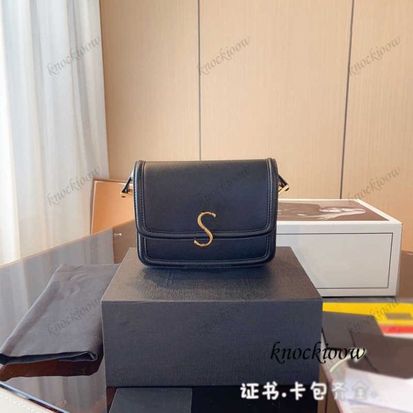 designer crossbody luxury new shoulder bag colorblocking leather bag genuine wallet soft texture crossbody bag women's fashion essentia
designer crossbody luxury new shoulder bag colorblocking leather bag genuine wallet soft texture crossbody bag women's fashion essentia
