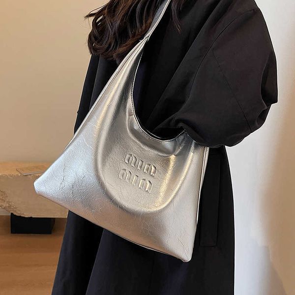 outdoor tote large capacity bag women fashion design shoulder bag simple bucket commuting tote bag tote for traveling miui bag wuf7
outdoor tote large capacity bag women fashion design shoulder bag simple bucket commuting tote bag tote for traveling miui bag wuf7