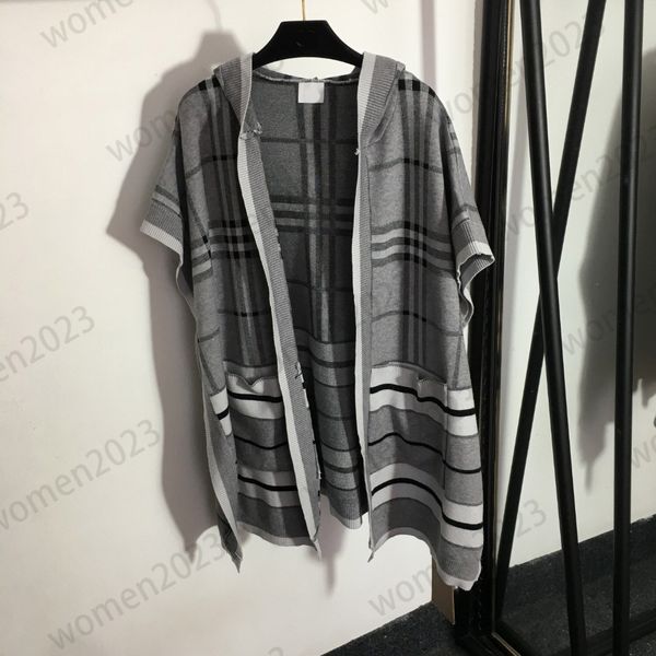 2023fw womens brand sweater jackets designer female knitted sweaters plaid cardigans high end hooded cape shawl fashion knitting jackets gra, Black;brown
2023fw womens brand sweater jackets designer female knitted sweaters plaid cardigans high end hooded cape shawl fashion knitting jackets gra, Black;brown
