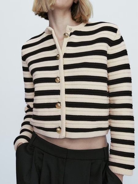 women's jackets women single breasted striped cardigan jacket o-neck long sleeve casual slim short knitted coat for ladies spring 23083, Black;brown
women's jackets women single breasted striped cardigan jacket o-neck long sleeve casual slim short knitted coat for ladies spring 23083, Black;brown
