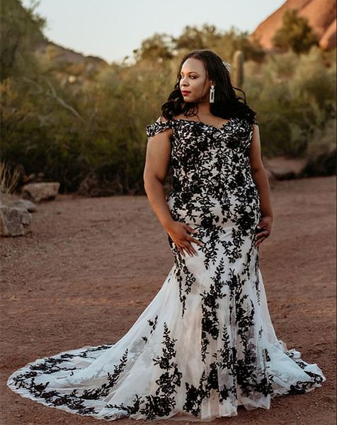 black and white gothic mermaid wedding dresses off the shoulder plus size long bridal gowns lace appliques vintage tulle country bride wear
black and white gothic mermaid wedding dresses off the shoulder plus size long bridal gowns lace appliques vintage tulle country bride wear