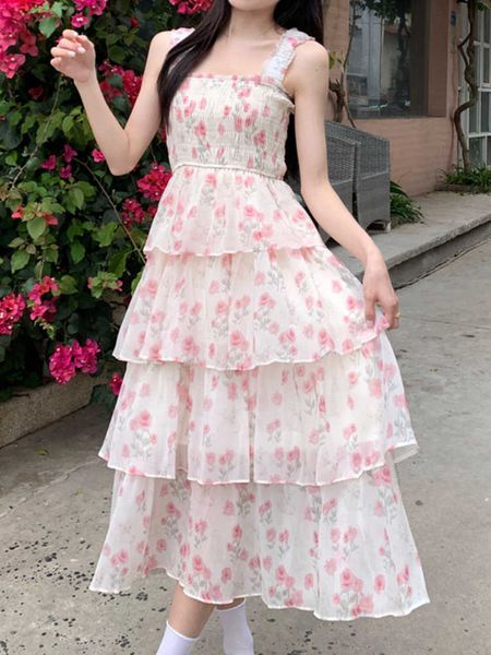 summer print france vintage midi dres beach party elegant strap dress female korean style high waist fairy new 230808, White;black
summer print france vintage midi dres beach party elegant strap dress female korean style high waist fairy new 230808, White;black