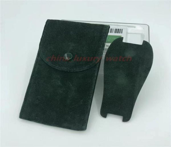 2023 new watches box of boxes cases men and women use luxury soft green velvet storage travel pouch 116610 116660 126710 watch cas8741110, Black;blue
2023 new watches box of boxes cases men and women use luxury soft green velvet storage travel pouch 116610 116660 126710 watch cas8741110, Black;blue