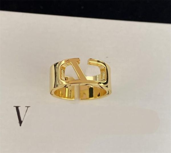premium womens designers wedding rings luxury brand v gold ring women engagement open ring mens men party jewelrys5393749, Golden;silver
premium womens designers wedding rings luxury brand v gold ring women engagement open ring mens men party jewelrys5393749, Golden;silver