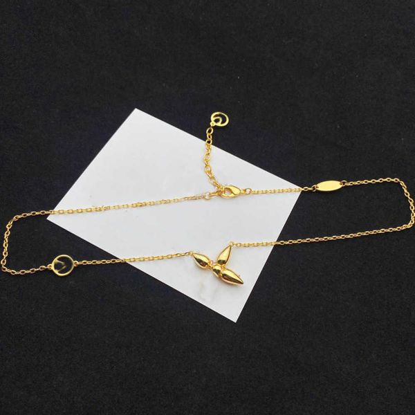 luxury classics fashion necklaces pendants brand designer 18k gold letter choker pendant necklace chain men women cuban link jewelry gifts l, Silver
luxury classics fashion necklaces pendants brand designer 18k gold letter choker pendant necklace chain men women cuban link jewelry gifts l, Silver