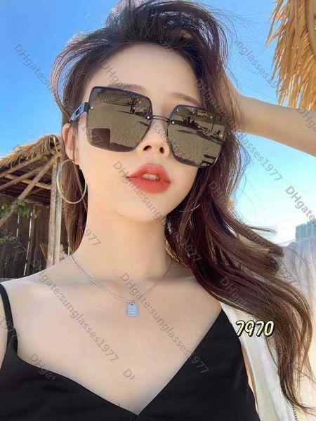 fashion designer cool sunglasses 2023 new large frame b edition nylon lenses frameless sunglasses for couples same sunvisor, White;black
fashion designer cool sunglasses 2023 new large frame b edition nylon lenses frameless sunglasses for couples same sunvisor, White;black