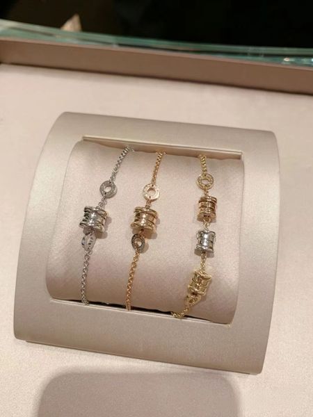 fashion and personality s925 silver black and white ceramic bracelet female spring rose gold diamond couple bracelet gift for girlfriend
fashion and personality s925 silver black and white ceramic bracelet female spring rose gold diamond couple bracelet gift for girlfriend