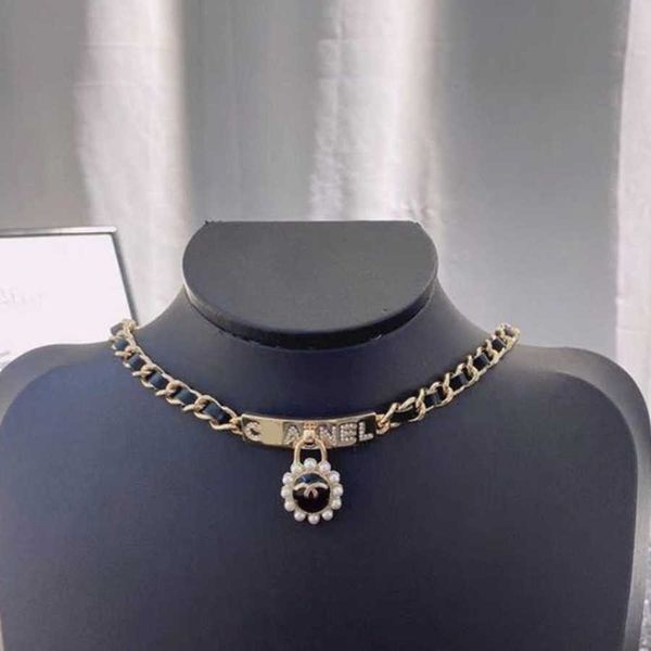 fashion classics luxury necklaces pendant brand ch designers men women cuban link chain pendants necklace choker curb diamonds clasp lock 18, Golden;silver
fashion classics luxury necklaces pendant brand ch designers men women cuban link chain pendants necklace choker curb diamonds clasp lock 18, Golden;silver