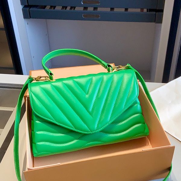 v-shaped luxury wallet seam leather women's chain crossbody designer bag women's handbag shoulder bag designer women's handba
v-shaped luxury wallet seam leather women's chain crossbody designer bag women's handbag shoulder bag designer women's handba