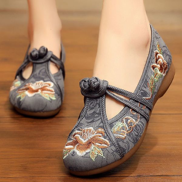 dress shoes fashion four seasons ladies woven non-slip bottom round toe embroidered ladies shoes 2783 230830, Black
dress shoes fashion four seasons ladies woven non-slip bottom round toe embroidered ladies shoes 2783 230830, Black