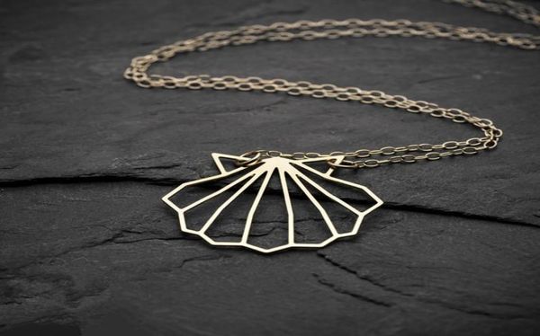 geometric origami sea clam shell necklace nautical ariel mermaid conch seashell pendant chain necklaces for ocean beach party gift5042313, Silver
geometric origami sea clam shell necklace nautical ariel mermaid conch seashell pendant chain necklaces for ocean beach party gift5042313, Silver