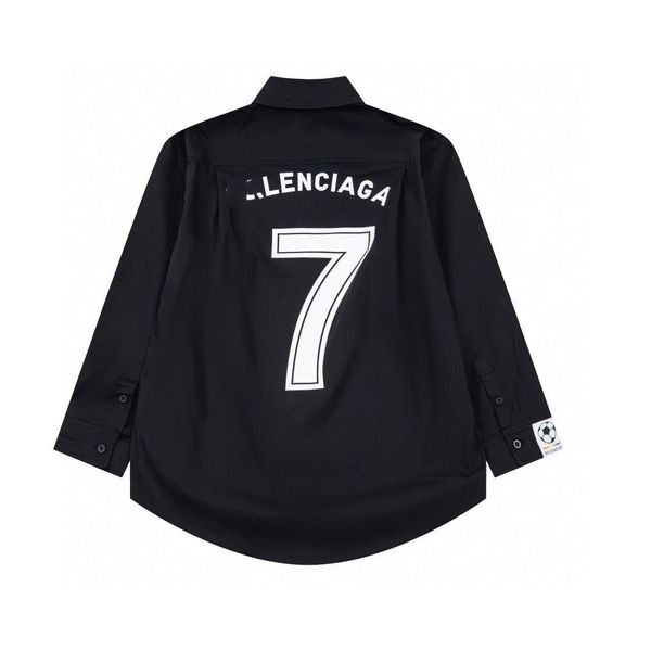 fall new paris 2023fw soccer men and women with the same chest logo long-sleeved shirt, White;black
fall new paris 2023fw soccer men and women with the same chest logo long-sleeved shirt, White;black