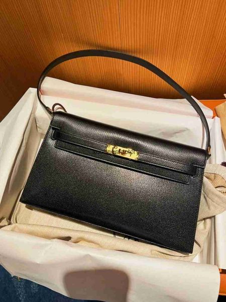 genuine leather kele bag for women's versatile one shoulder underarm bag with a high-end feel 2023 new handheld club bag
genuine leather kele bag for women's versatile one shoulder underarm bag with a high-end feel 2023 new handheld club bag