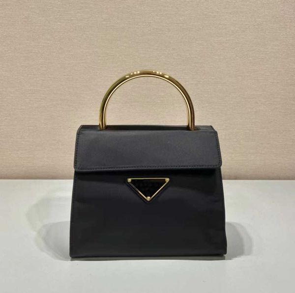 women's bag high-end quality simple leisure beautiful fashion handbag model 1bh608 
women's bag high-end quality simple leisure beautiful fashion handbag model 1bh608