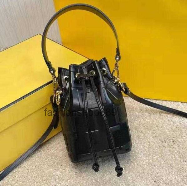 designer totes women luxurys handbags crossbody leather meenger shoulder bags embroidered mini phone bag straw bucket bag
designer totes women luxurys handbags crossbody leather meenger shoulder bags embroidered mini phone bag straw bucket bag
