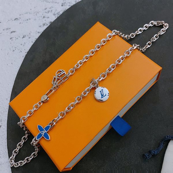 luxury designer necklace brand sterling silver simple round pendant no fading and no allergies brand fashion jewelry
luxury designer necklace brand sterling silver simple round pendant no fading and no allergies brand fashion jewelry