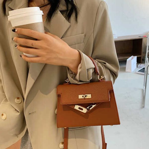designer herms straddle women's high feeling small women 2022 fashion single shoulder messenger bag foreign style portable black
designer herms straddle women's high feeling small women 2022 fashion single shoulder messenger bag foreign style portable black