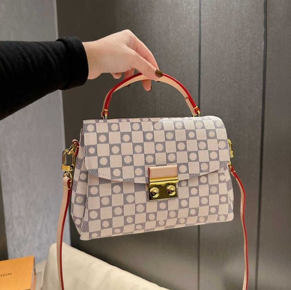 designer bags bags totes handbag designer bag women classic imitation brand plaid stitching leather shoulder bag high grade chain commuter d 
designer bags bags totes handbag designer bag women classic imitation brand plaid stitching leather shoulder bag high grade chain commuter d