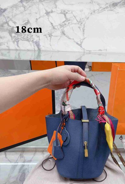 shoulder designer bags crossbody bags pochette handbags fashion bag luxury lock h bucket bag leather totes
shoulder designer bags crossbody bags pochette handbags fashion bag luxury lock h bucket bag leather totes