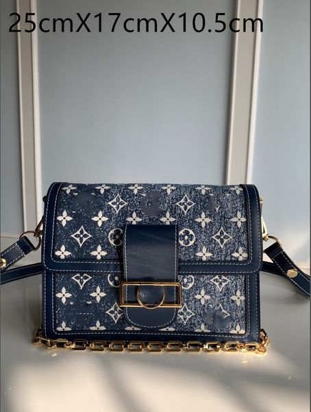 10a 2023 shoulder bags the est gold coin tag of the season hobo hippie oil wax calfskin antique hardware tote bag large m1552
10a 2023 shoulder bags the est gold coin tag of the season hobo hippie oil wax calfskin antique hardware tote bag large m1552