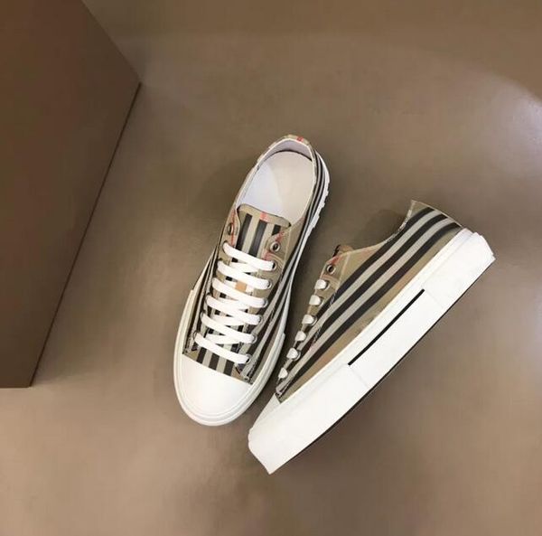 luxury retro men's shoes brand casual shoes flat bottom and four seasons color brand men's and women's classic outdoor sports, Black
luxury retro men's shoes brand casual shoes flat bottom and four seasons color brand men's and women's classic outdoor sports, Black