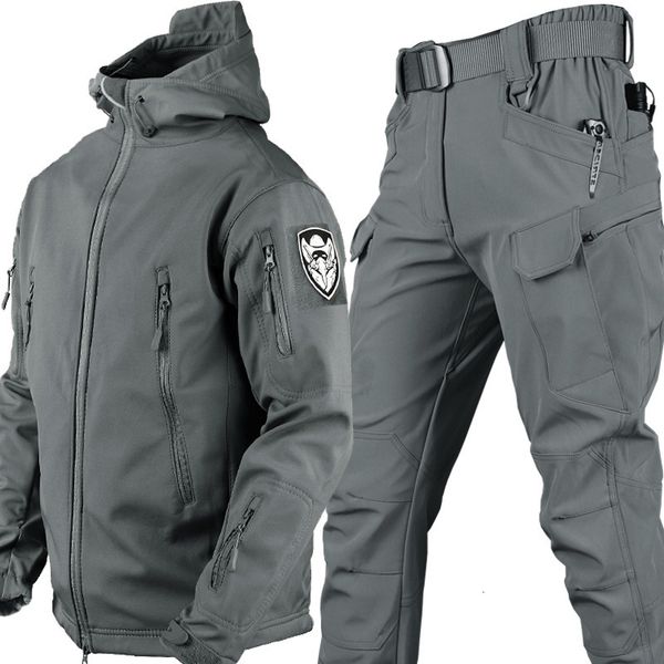 mens tracksuits shark skin soft shell autumn and winter plush thickened mountaineering tactics training breathable windproof charge suit 230, Gray
mens tracksuits shark skin soft shell autumn and winter plush thickened mountaineering tactics training breathable windproof charge suit 230, Gray