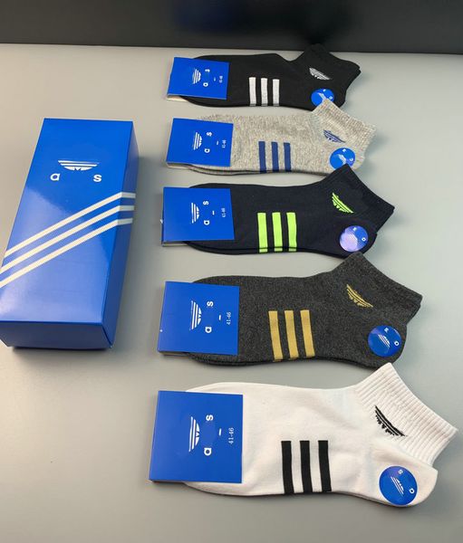 2023 wholesale socks men's and women's stockings cotton 15-color sports socks letter nk printing, Black
2023 wholesale socks men's and women's stockings cotton 15-color sports socks letter nk printing, Black