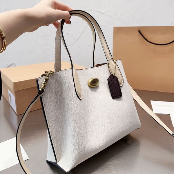 c-print designers handbag leather totes the tote bags women designer bag fashion classic large capacity shopping bags letter pattern solid c
c-print designers handbag leather totes the tote bags women designer bag fashion classic large capacity shopping bags letter pattern solid c