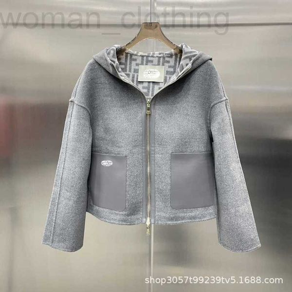 women's jackets designer correct version of double-sided wearable hooded wool coat is made high-quality fabric leather pocket ic5s, Black;brown
women's jackets designer correct version of double-sided wearable hooded wool coat is made high-quality fabric leather pocket ic5s, Black;brown