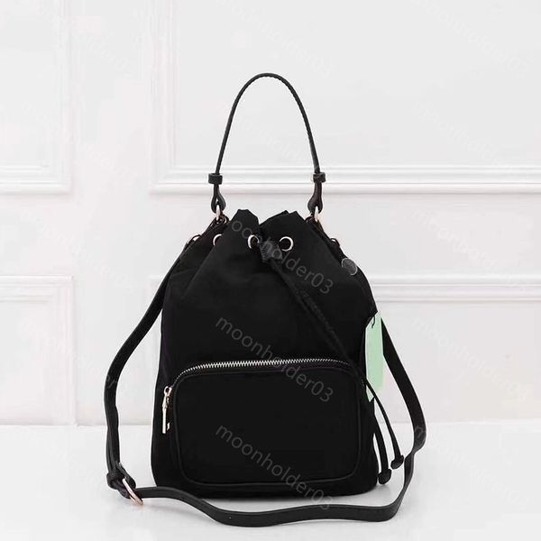 designer handbags nylong bucket canvas drawstring crossbody bags pouch women satchels bag lady messenger bags phone purse satchel chain shou
designer handbags nylong bucket canvas drawstring crossbody bags pouch women satchels bag lady messenger bags phone purse satchel chain shou