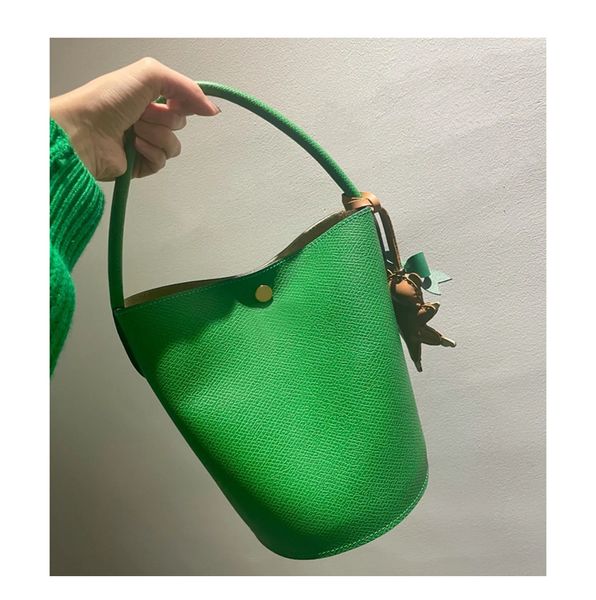 luxury designer bag bucket bags women tote handbags long grained cowhide leather canvas pairs tote new france fashion designer
luxury designer bag bucket bags women tote handbags long grained cowhide leather canvas pairs tote new france fashion designer