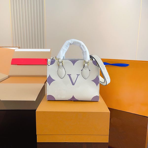 designer classic bag women handbag leather handbags lady crossbody tote shoulder embossing messenger bags
designer classic bag women handbag leather handbags lady crossbody tote shoulder embossing messenger bags