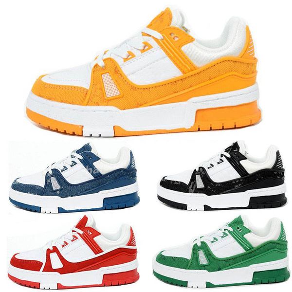 2023 designer sneakers casual kids shoes trainer black white panda men women fashion low platform letter rubber eur 28-35 b9
2023 designer sneakers casual kids shoes trainer black white panda men women fashion low platform letter rubber eur 28-35 b9